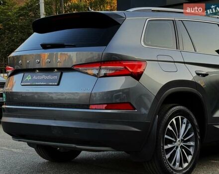 Серый Шкода Kodiaq, объемом двигателя 1.98 л и пробегом 36 тыс. км за 33699 $, фото 19 на Automoto.ua