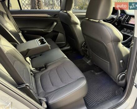 Серый Шкода Kodiaq, объемом двигателя 2 л и пробегом 107 тыс. км за 34600 $, фото 80 на Automoto.ua
