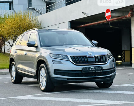 Сірий Шкода Kodiaq, об'ємом двигуна 2 л та пробігом 6 тис. км за 37999 $, фото 149 на Automoto.ua