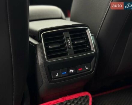 Серый Шкода Kodiaq, объемом двигателя 1.97 л и пробегом 177 тыс. км за 35999 $, фото 40 на Automoto.ua