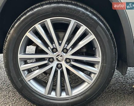 Серый Шкода Kodiaq, объемом двигателя 2 л и пробегом 181 тыс. км за 35399 $, фото 38 на Automoto.ua