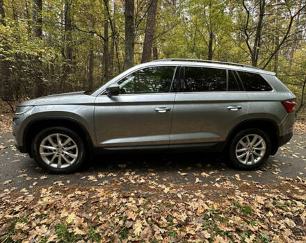 Серый Шкода Kodiaq, объемом двигателя 1.97 л и пробегом 82 тыс. км за 35250 $, фото 5 на Automoto.ua