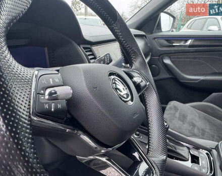 Сірий Шкода Kodiaq, об'ємом двигуна 2 л та пробігом 118 тис. км за 40001 $, фото 32 на Automoto.ua