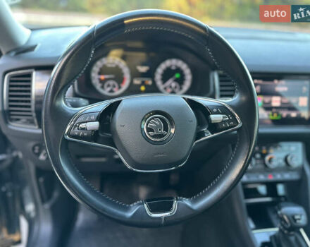 Сірий Шкода Kodiaq, об'ємом двигуна 1.97 л та пробігом 248 тис. км за 27499 $, фото 14 на Automoto.ua