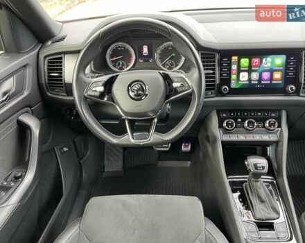 Серый Шкода Kodiaq, объемом двигателя 1.98 л и пробегом 75 тыс. км за 35700 $, фото 59 на Automoto.ua