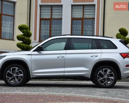 Шкода Kodiaq 2021 в Львове на Automoto.ua Серый Шкода Kodiaq, объемом двигателя 1.97 л и пробегом 108 тыс. км за 42999 $, фото 12 на Automoto.ua