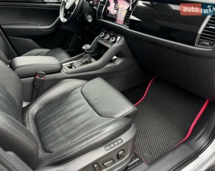 Серый Шкода Kodiaq, объемом двигателя 1.97 л и пробегом 177 тыс. км за 35999 $, фото 44 на Automoto.ua