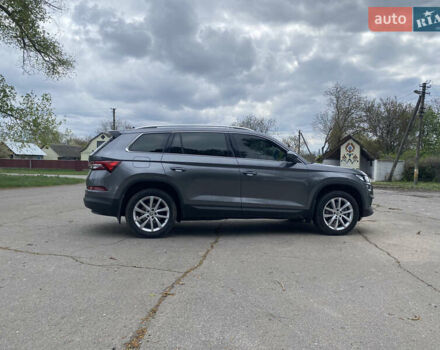 Сірий Шкода Kodiaq, об'ємом двигуна 2 л та пробігом 91 тис. км за 40500 $, фото 2 на Automoto.ua