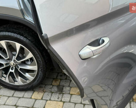 Серый Шкода Kodiaq, объемом двигателя 1.97 л и пробегом 141 тыс. км за 29999 $, фото 49 на Automoto.ua