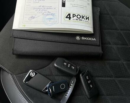 Сірий Шкода Kodiaq, об'ємом двигуна 1.98 л та пробігом 27 тис. км за 38900 $, фото 34 на Automoto.ua