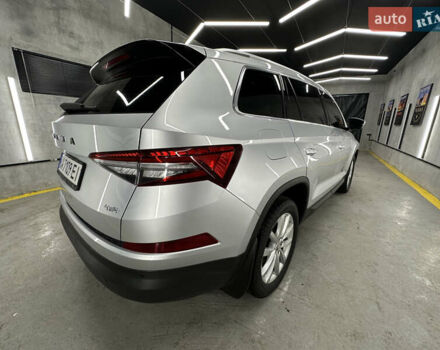 Серый Шкода Kodiaq, объемом двигателя 1.97 л и пробегом 189 тыс. км за 31000 $, фото 12 на Automoto.ua