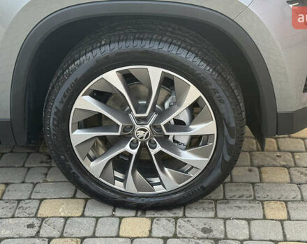 Серый Шкода Kodiaq, объемом двигателя 1.97 л и пробегом 141 тыс. км за 29999 $, фото 13 на Automoto.ua