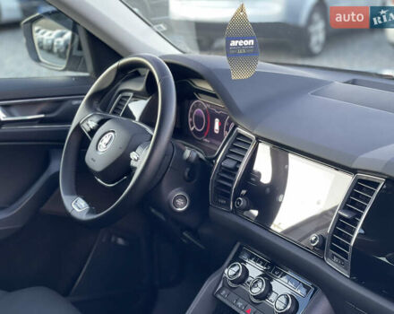 Шкода Kodiaq 2021 в Черновцах на Automoto.ua Серый Шкода Kodiaq, объемом двигателя 1.97 л и пробегом 92 тыс. км за 40900 $, фото 17 на Automoto.ua