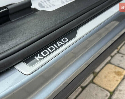 Серый Шкода Kodiaq, объемом двигателя 1.97 л и пробегом 141 тыс. км за 29999 $, фото 167 на Automoto.ua