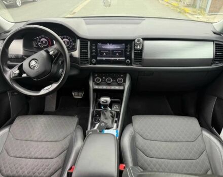Серый Шкода Kodiaq, объемом двигателя 2 л и пробегом 20 тыс. км за 25000 $, фото 6 на Automoto.ua