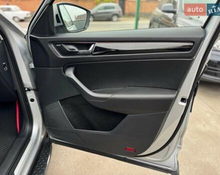 Серый Шкода Kodiaq, объемом двигателя 1.97 л и пробегом 177 тыс. км за 35999 $, фото 42 на Automoto.ua