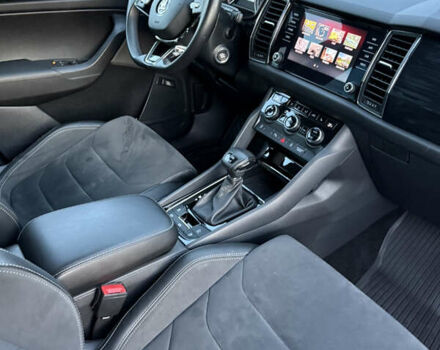 Сірий Шкода Kodiaq, об'ємом двигуна 2 л та пробігом 174 тис. км за 31999 $, фото 30 на Automoto.ua