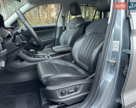 Серый Шкода Kodiaq, объемом двигателя 2 л и пробегом 181 тыс. км за 35399 $, фото 69 на Automoto.ua