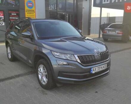 Серый Шкода Kodiaq, объемом двигателя 2 л и пробегом 19 тыс. км за 33200 $, фото 2 на Automoto.ua