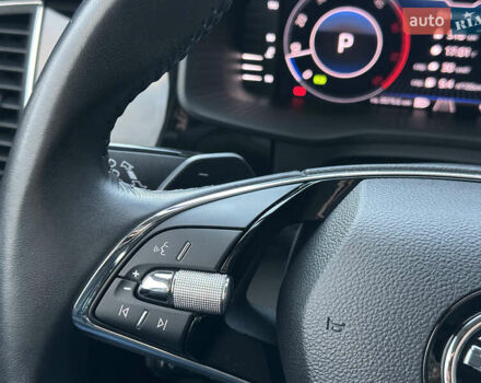 Серый Шкода Kodiaq, объемом двигателя 2 л и пробегом 181 тыс. км за 35399 $, фото 126 на Automoto.ua