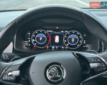 Серый Шкода Kodiaq, объемом двигателя 2 л и пробегом 181 тыс. км за 35399 $, фото 117 на Automoto.ua