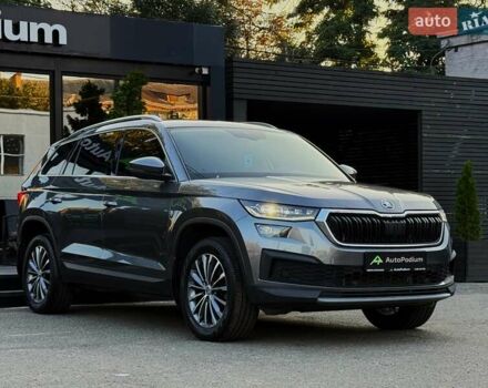 Серый Шкода Kodiaq, объемом двигателя 1.98 л и пробегом 36 тыс. км за 32999 $, фото 3 на Automoto.ua