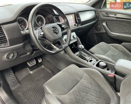 Серый Шкода Kodiaq, объемом двигателя 1.98 л и пробегом 75 тыс. км за 35700 $, фото 29 на Automoto.ua