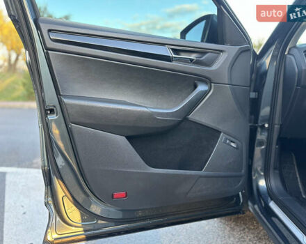 Шкода Kodiaq 2021 в Киеве на Automoto.ua Серый Шкода Kodiaq, объемом двигателя 1.97 л и пробегом 248 тыс. км за 27999 $, фото 8 на Automoto.ua