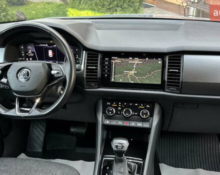 Серый Шкода Kodiaq, объемом двигателя 1.97 л и пробегом 141 тыс. км за 29999 $, фото 82 на Automoto.ua