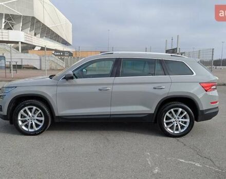Серый Шкода Kodiaq, объемом двигателя 1.98 л и пробегом 110 тыс. км за 30000 $, фото 1 на Automoto.ua