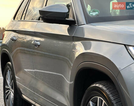 Серый Шкода Kodiaq, объемом двигателя 2 л и пробегом 181 тыс. км за 35399 $, фото 39 на Automoto.ua