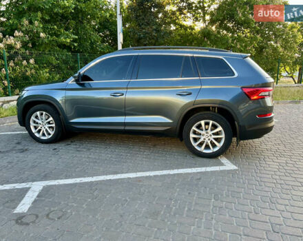Сірий Шкода Kodiaq, об'ємом двигуна 1.97 л та пробігом 241 тис. км за 27300 $, фото 12 на Automoto.ua