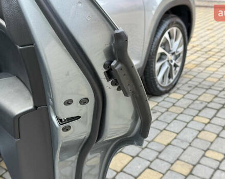 Серый Шкода Kodiaq, объемом двигателя 1.97 л и пробегом 141 тыс. км за 29999 $, фото 48 на Automoto.ua