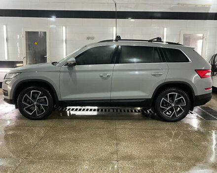 Серый Шкода Kodiaq, объемом двигателя 2 л и пробегом 34 тыс. км за 34900 $, фото 3 на Automoto.ua