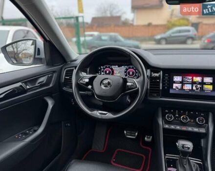 Серый Шкода Kodiaq, объемом двигателя 1.97 л и пробегом 177 тыс. км за 35999 $, фото 22 на Automoto.ua