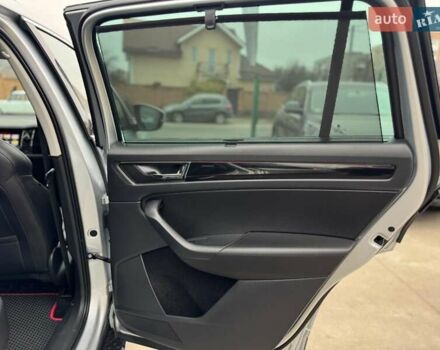 Серый Шкода Kodiaq, объемом двигателя 1.97 л и пробегом 177 тыс. км за 35999 $, фото 38 на Automoto.ua