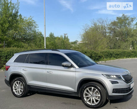 Сірий Шкода Kodiaq, об'ємом двигуна 2 л та пробігом 55 тис. км за 37999 $, фото 10 на Automoto.ua