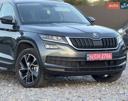 Сірий Шкода Kodiaq, об'ємом двигуна 2 л та пробігом 174 тис. км за 31999 $, фото 4 на Automoto.ua