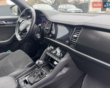 Сірий Шкода Kodiaq, об'ємом двигуна 2 л та пробігом 118 тис. км за 40001 $, фото 49 на Automoto.ua