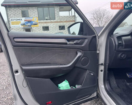 Сірий Шкода Kodiaq, об'ємом двигуна 2 л та пробігом 118 тис. км за 40001 $, фото 28 на Automoto.ua