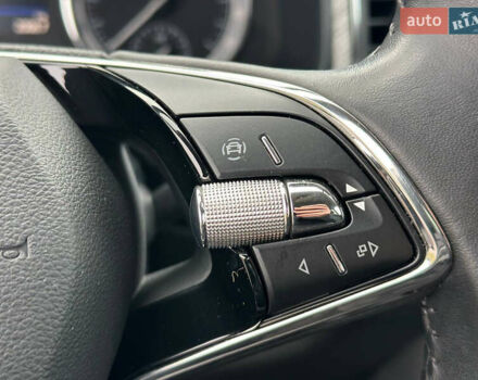 Серый Шкода Kodiaq, объемом двигателя 1.97 л и пробегом 77 тыс. км за 29999 $, фото 30 на Automoto.ua