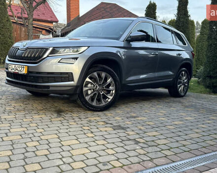 Серый Шкода Kodiaq, объемом двигателя 1.97 л и пробегом 141 тыс. км за 29999 $, фото 3 на Automoto.ua