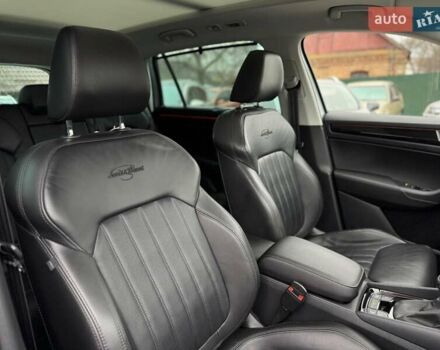 Серый Шкода Kodiaq, объемом двигателя 1.97 л и пробегом 177 тыс. км за 35999 $, фото 48 на Automoto.ua