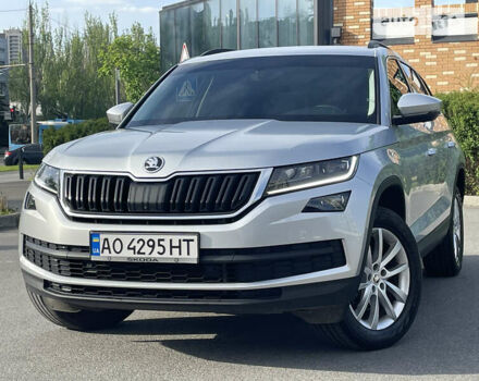 Сірий Шкода Kodiaq, об'ємом двигуна 2 л та пробігом 55 тис. км за 37999 $, фото 3 на Automoto.ua