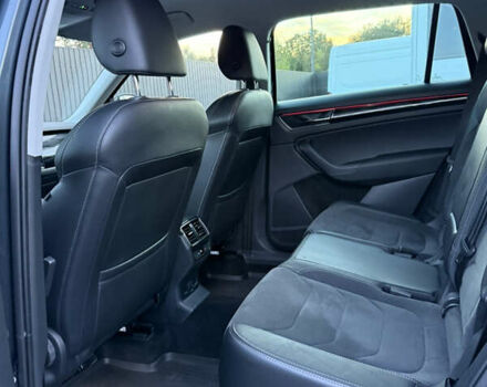 Сірий Шкода Kodiaq, об'ємом двигуна 2 л та пробігом 174 тис. км за 31999 $, фото 36 на Automoto.ua