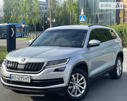 Сірий Шкода Kodiaq, об'ємом двигуна 2 л та пробігом 55 тис. км за 37999 $, фото 2 на Automoto.ua