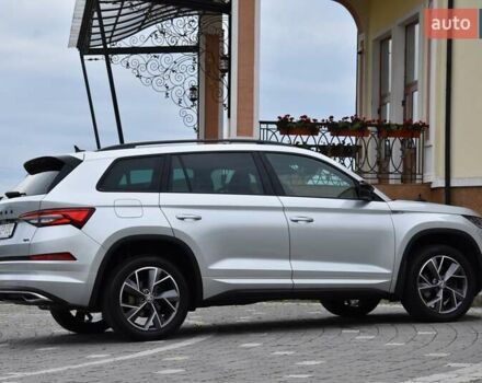 Шкода Kodiaq 2021 в Львове на Automoto.ua Серый Шкода Kodiaq, объемом двигателя 1.97 л и пробегом 108 тыс. км за 42999 $, фото 16 на Automoto.ua