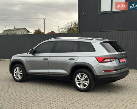 Серый Шкода Kodiaq, объемом двигателя 2 л и пробегом 167 тыс. км за 29000 $, фото 4 на Automoto.ua