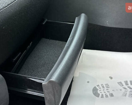 Серый Шкода Kodiaq, объемом двигателя 1.97 л и пробегом 141 тыс. км за 29999 $, фото 77 на Automoto.ua