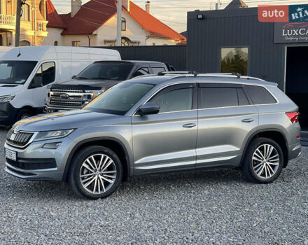 Шкода Kodiaq 2021 в Черновцах на Automoto.ua Серый Шкода Kodiaq, объемом двигателя 1.97 л и пробегом 92 тыс. км за 40900 $, фото 2 на Automoto.ua